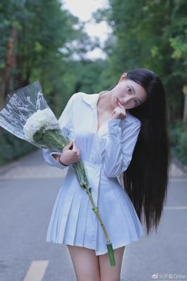 光伏板块股票行情_: 脱颖而出的观点，难道不是一个新的启示吗？